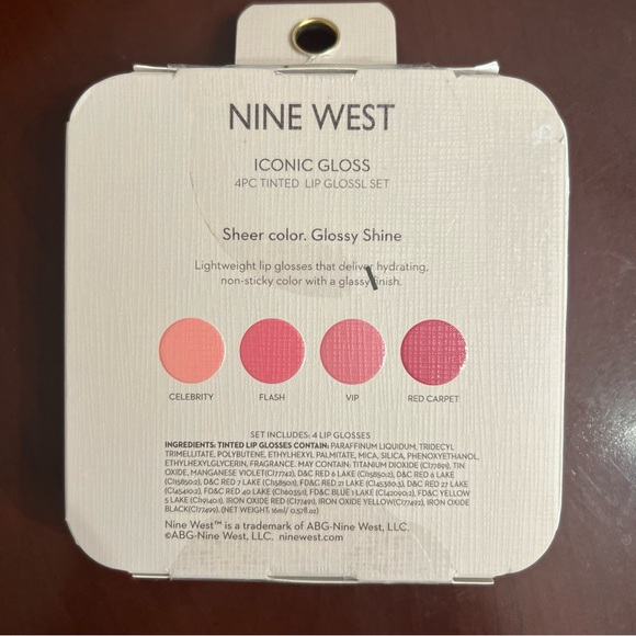 Anne Klein Lip Gloss Trio/Gloss/Puffs - Picture 7 of 7